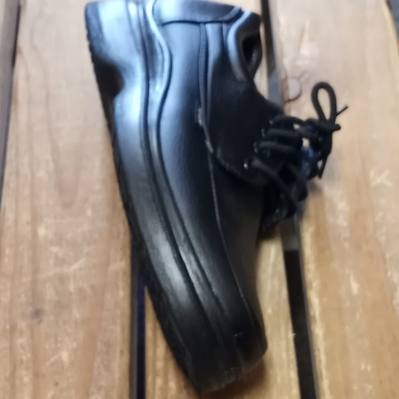SlipOil Resistant Leather ShoesForCrews - Picture 5 of 6